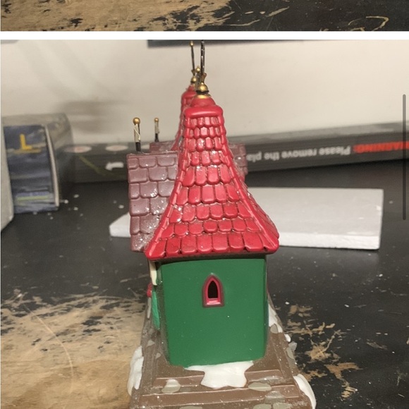 Welcome to elfland gateway by department
56. Excellent used condition. - Picture 2 of 4